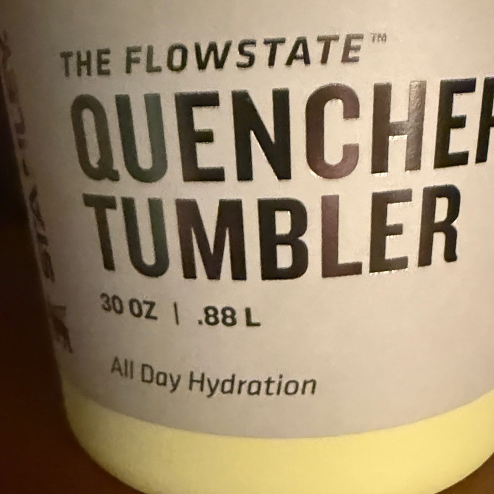 HTF Stanley Quencher H2.0 30 oz Tumbler in Bright Yellow (lemonade) - Picture 3 of 6